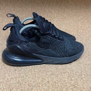 Black Athletic Sneakers Air max 270